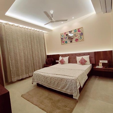 Hotel Luxuria 루드히아나 외부 사진