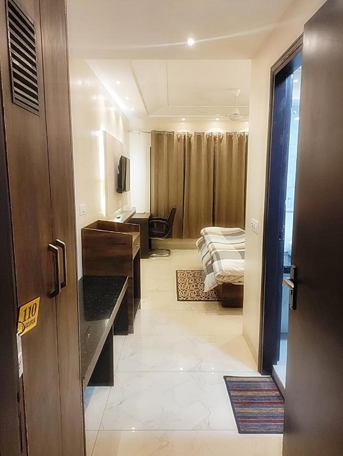 Hotel Luxuria 루드히아나 외부 사진