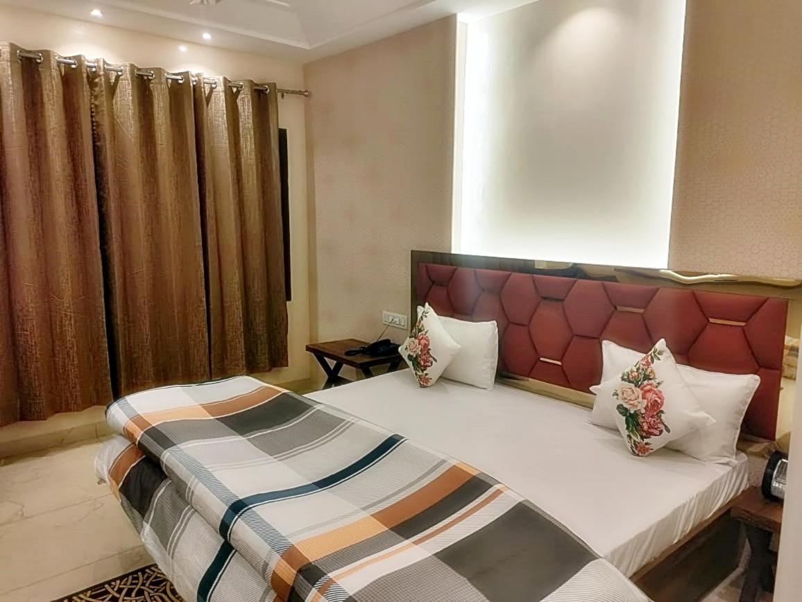 Hotel Luxuria 루드히아나 외부 사진
