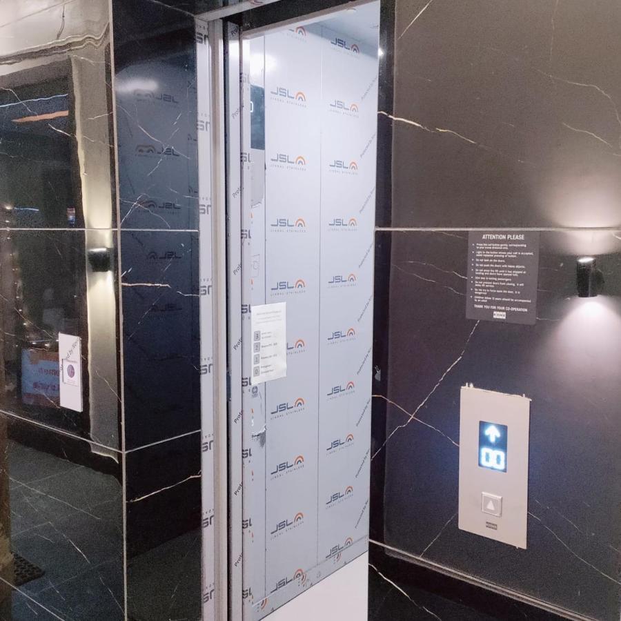 Hotel Luxuria 루드히아나 외부 사진