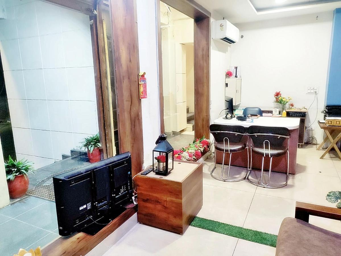 Hotel Luxuria 루드히아나 외부 사진