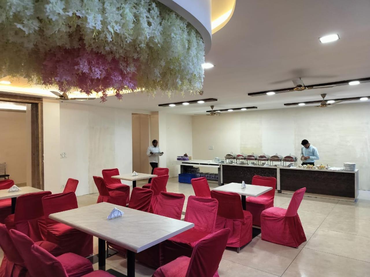 Hotel Luxuria 루드히아나 외부 사진